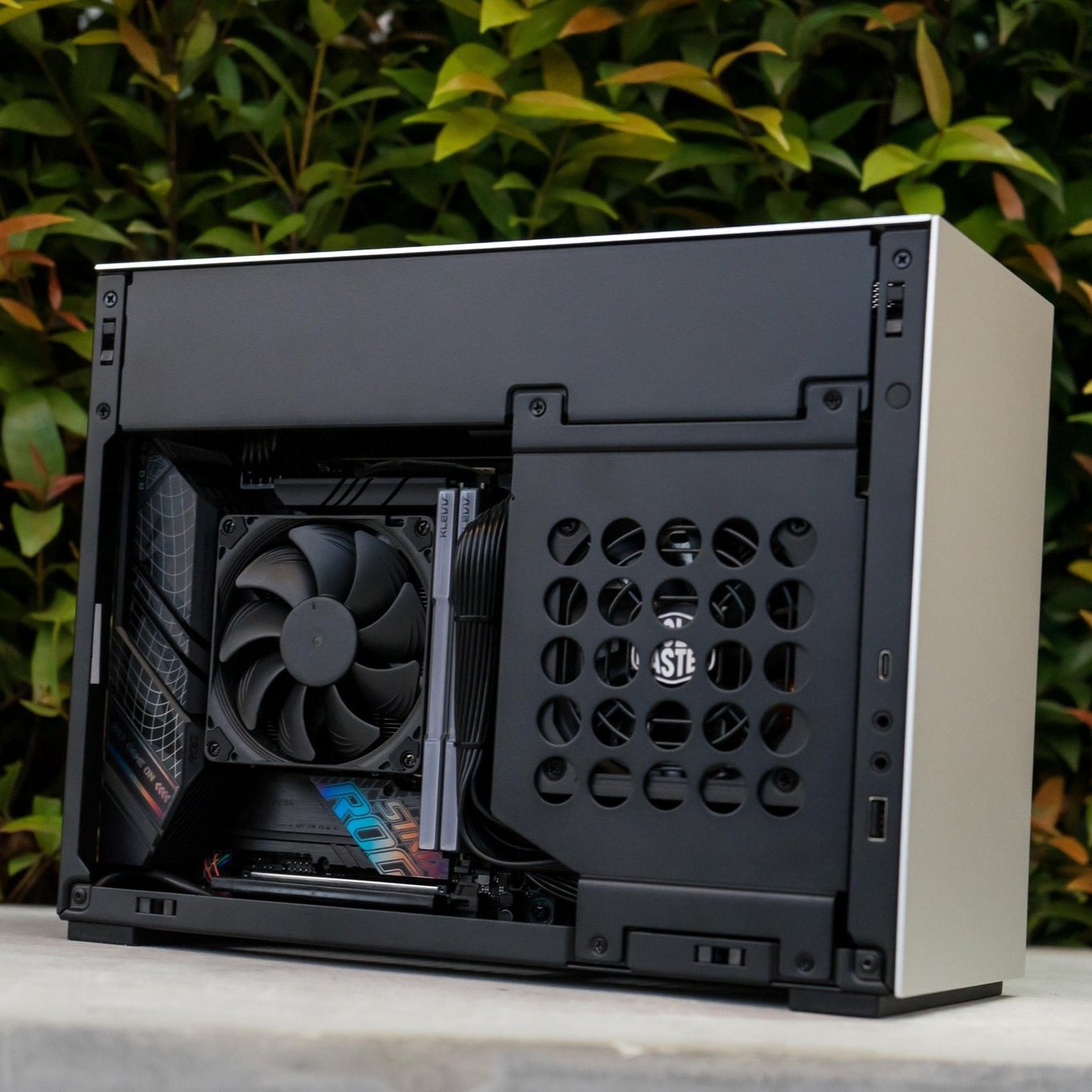 Mozilla LV124 (คอมประกอบ) CPU AMD Ryzen 9-7900 / RTX4070 SUPER Eagle ice OC 12GB | DBUG6709151 D-BUG COMPUTER