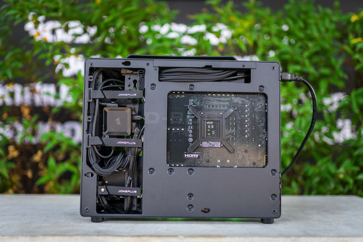 TREX LV17 (Mini-iTX) INTEL CORE i7-14700K / RTX 4080 SUPER X3 BLACK OC 16GB | DBUG680201