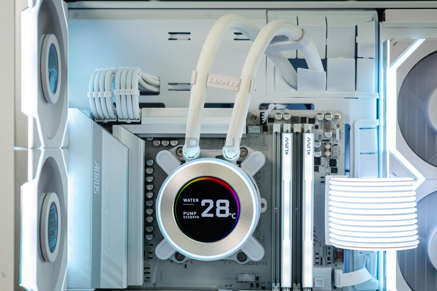 Mozilla LV200 (คอมประกอบ) CPU AMD RYZEN / RTX5090 ASTRAL OC 32GB | DBUG680816 D-BUG COMPUTER