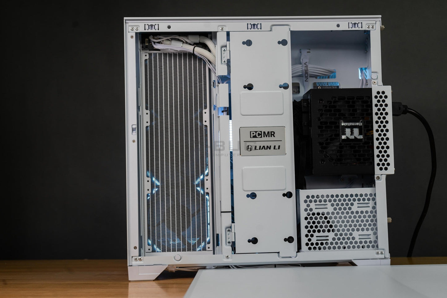 Mozilla LV200 (คอมประกอบ) CPU AMD RYZEN / RTX5090 ASTRAL OC 32GB | DBUG680816 D-BUG COMPUTER