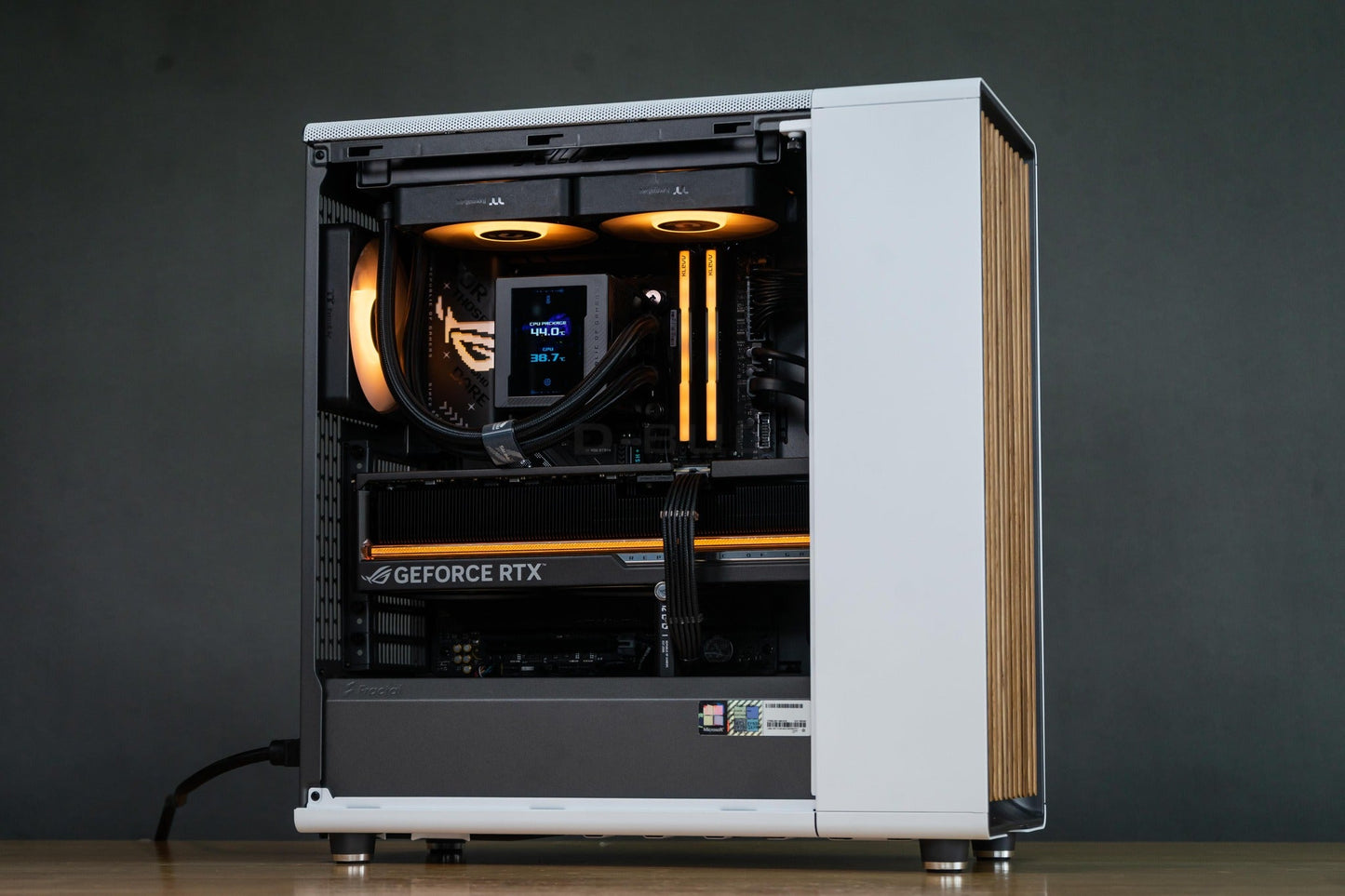 Mozilla LV199 (คอมประกอบ) CPU AMD RYZEN 7-9800X3D / RTX5090 ASTRAL OC 32GB | DBUG680815 D-BUG COMPUTER