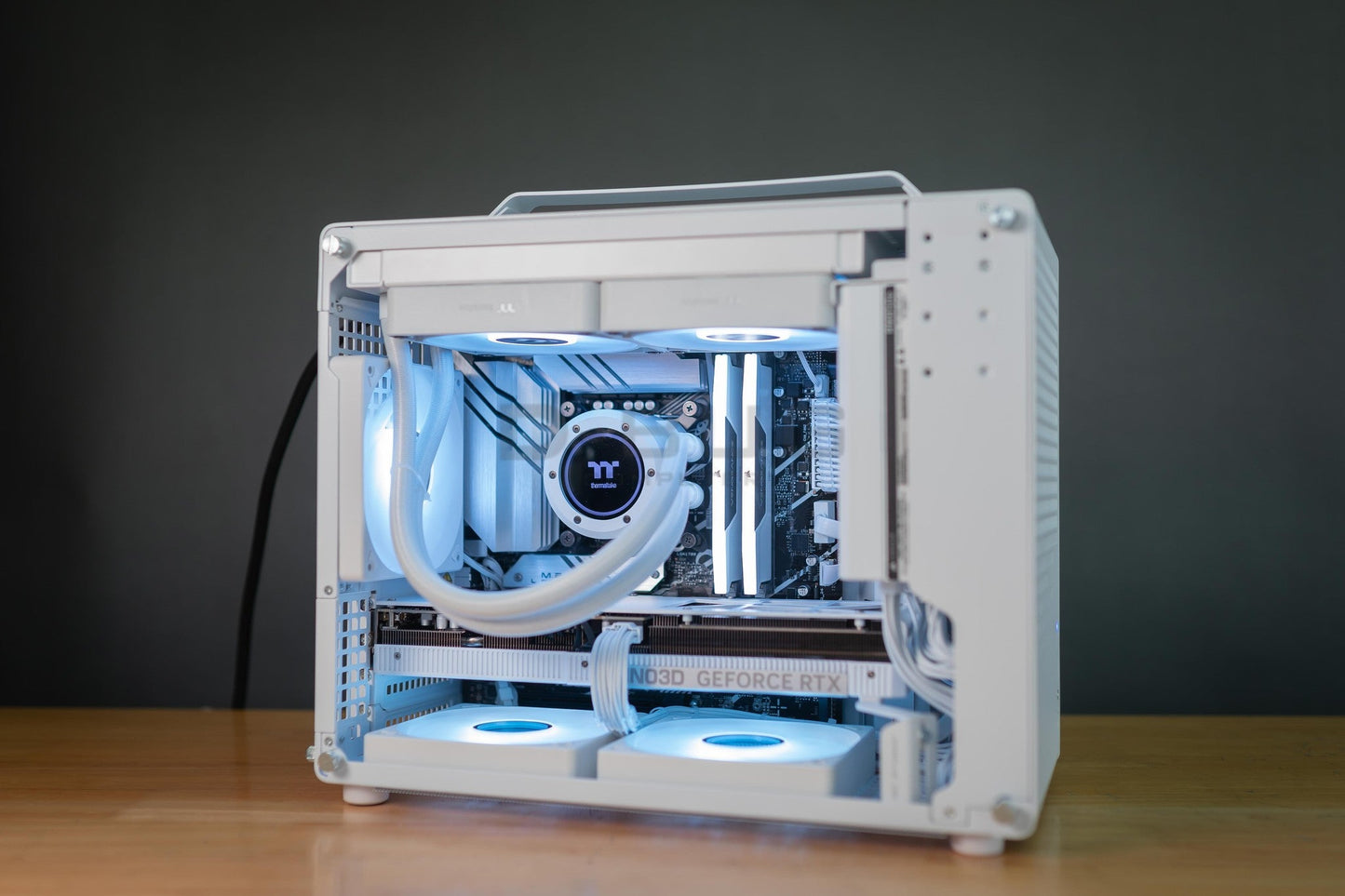 Mozilla LV208 (คอมประกอบ) CPU intel GEN14 CORE i7-14700K / RTX5070 Ti 16GB White | DBUG680828 D-BUG COMPUTER