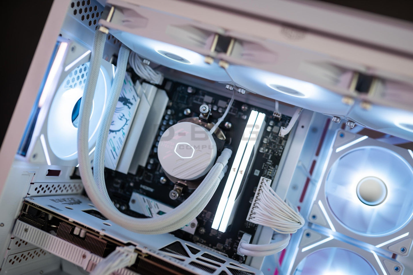 Mozilla LV223 (คอมประกอบ) CPU AMD RYZEN 7- 7800X3D /  RTX 5060 TI TWIN X2 WHITE  16GB GDDR7 | DBUG681014 D-BUG COMPUTER