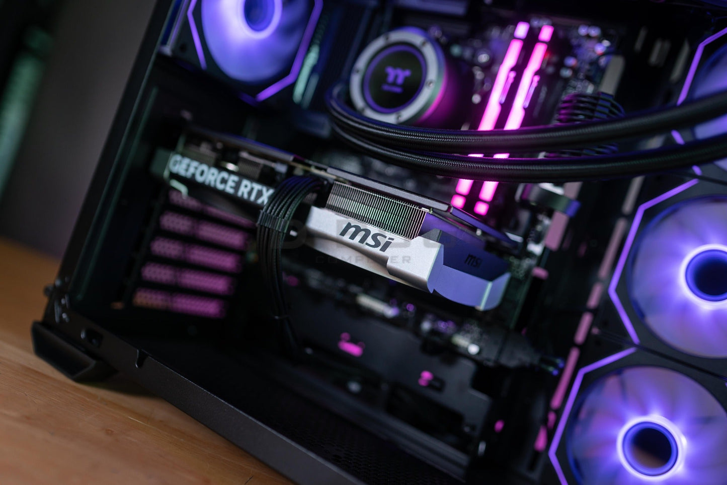 Mozilla LV224 (คอมประกอบ) CPU AMD  RYZEN 7-9800X3D /   RTX 5070 12G VENTUS 2X OC  | DBUG681015 D-BUG COMPUTER