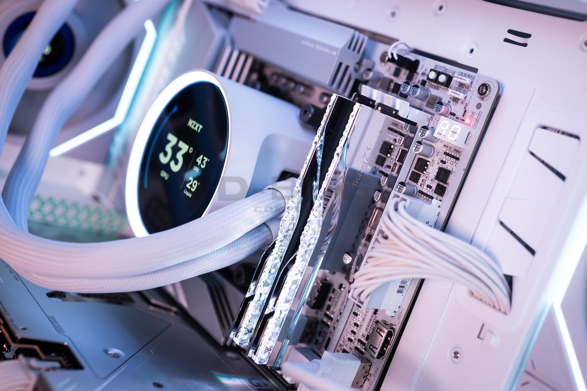 Mozilla LV225 (คอมประกอบ) CPU AMD  RYZEN 7-9800X3D /  RTX5070 Ti Eagle OC ICE SFF 16GB White | DBUG681016 D-BUG COMPUTER