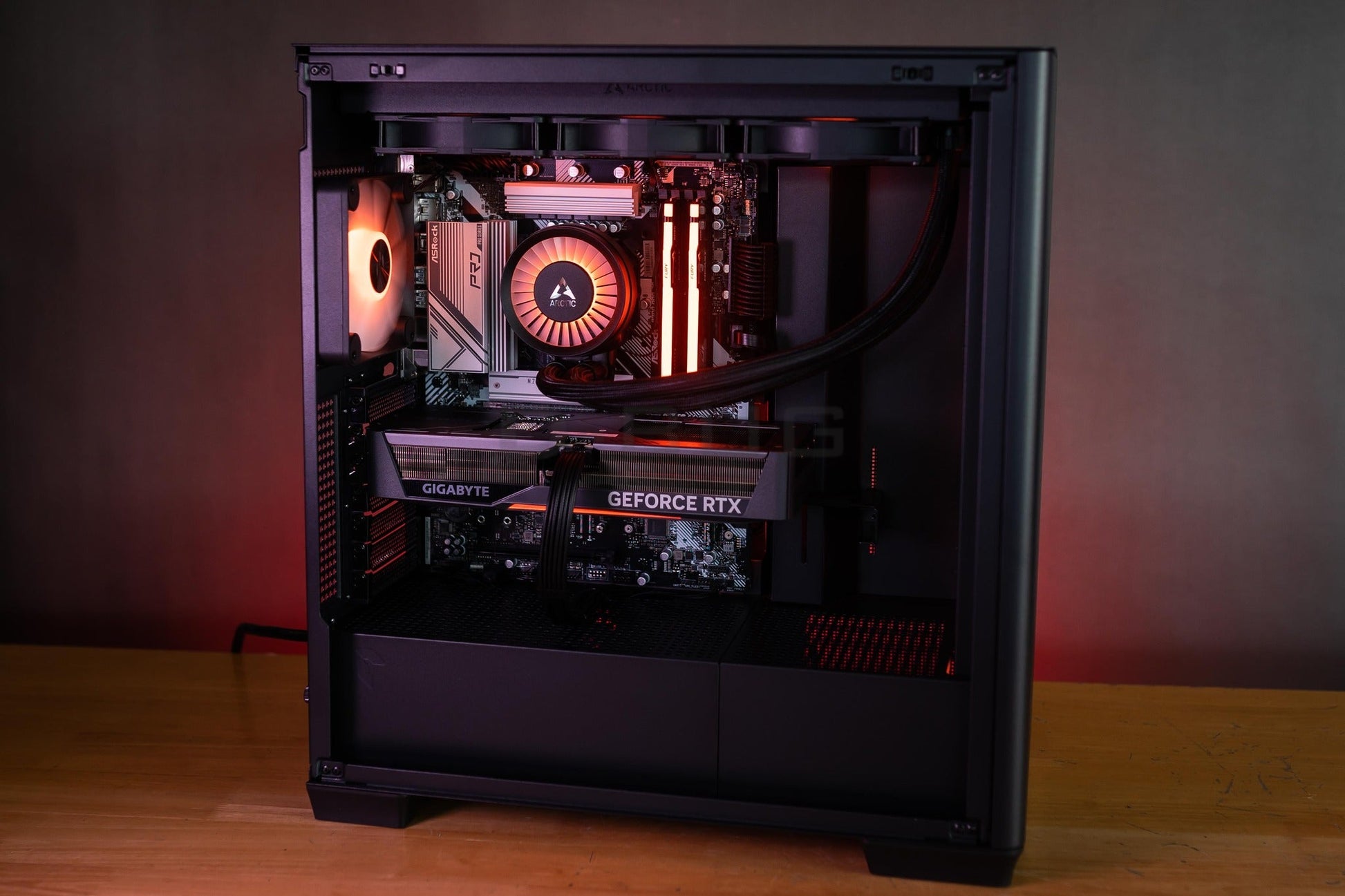 Mozilla LV226 (คอมประกอบ) CPU CORE I5-14400F /  RTX 5070 EAGLE OC SFF 12GB | DBUG681018 D-BUG COMPUTER