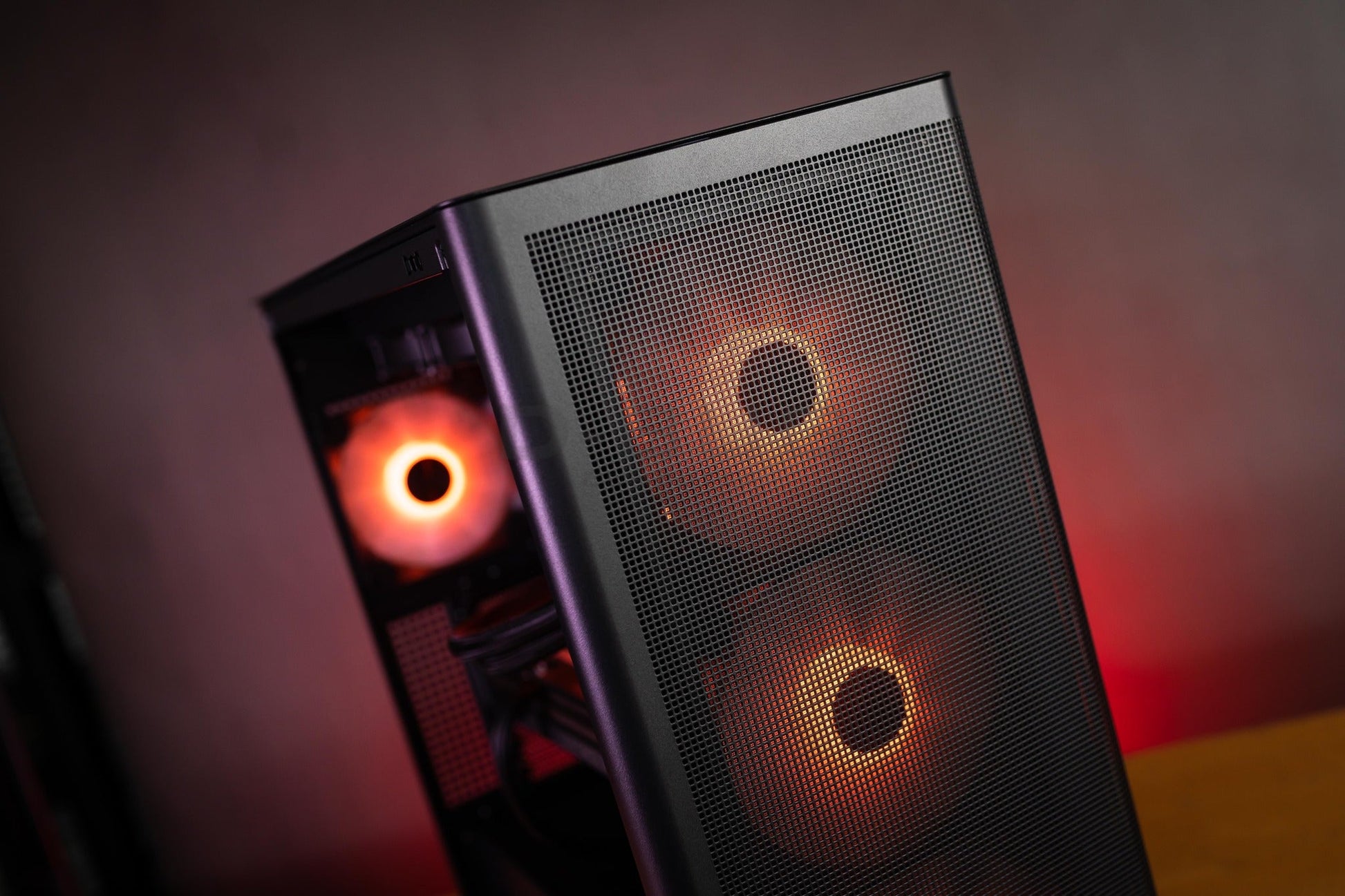 Mozilla LV226 (คอมประกอบ) CPU CORE I5-14400F /  RTX 5070 EAGLE OC SFF 12GB | DBUG681018 D-BUG COMPUTER