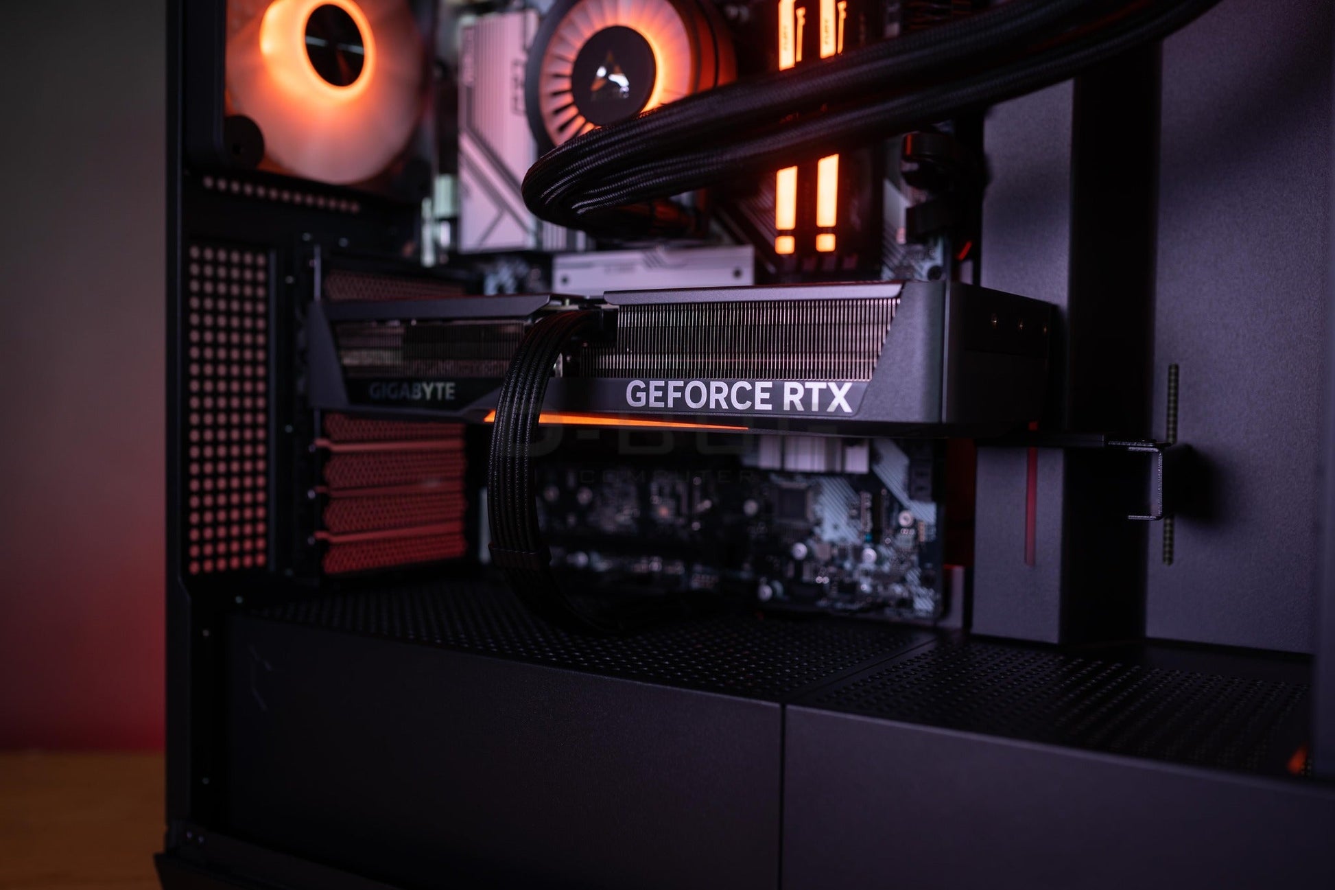 Mozilla LV226 (คอมประกอบ) CPU CORE I5-14400F /  RTX 5070 EAGLE OC SFF 12GB | DBUG681018 D-BUG COMPUTER
