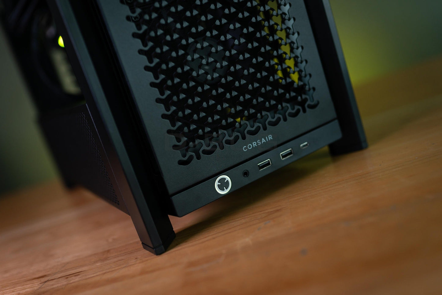 Mozilla LV228 (คอมประกอบ) CPU Intel Core ULTRA 7 265K  / RTX5070 TI WFOC SFF 16GB | DBUG681020 D-BUG COMPUTER