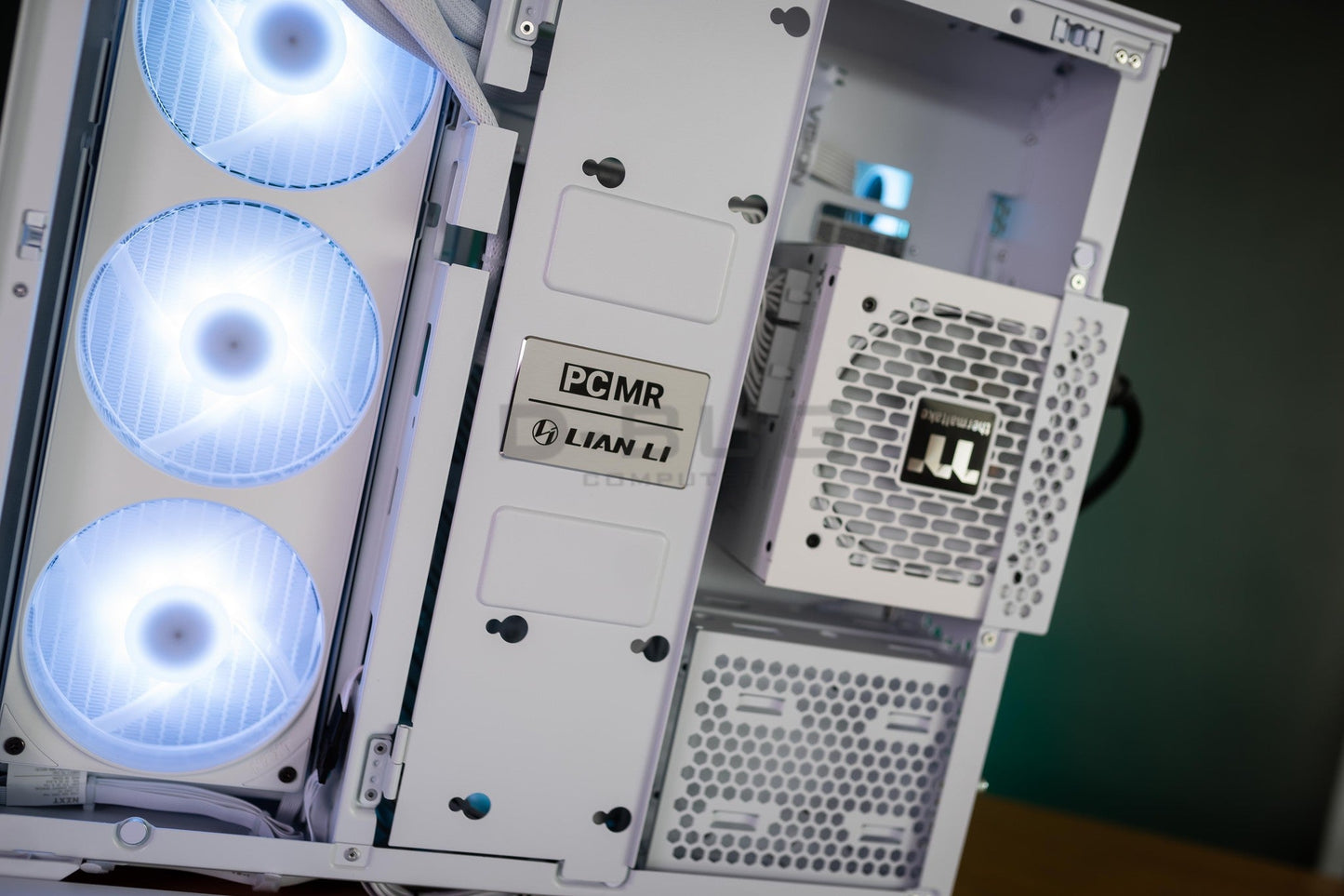 Mozilla LV230 (คอมประกอบ) CPU AMD RYZEN 7 9800X3D  /  RTX 5070 TI EX GAMER 1-CLICK OC WHITE   | DBUG681022 D-BUG COMPUTER