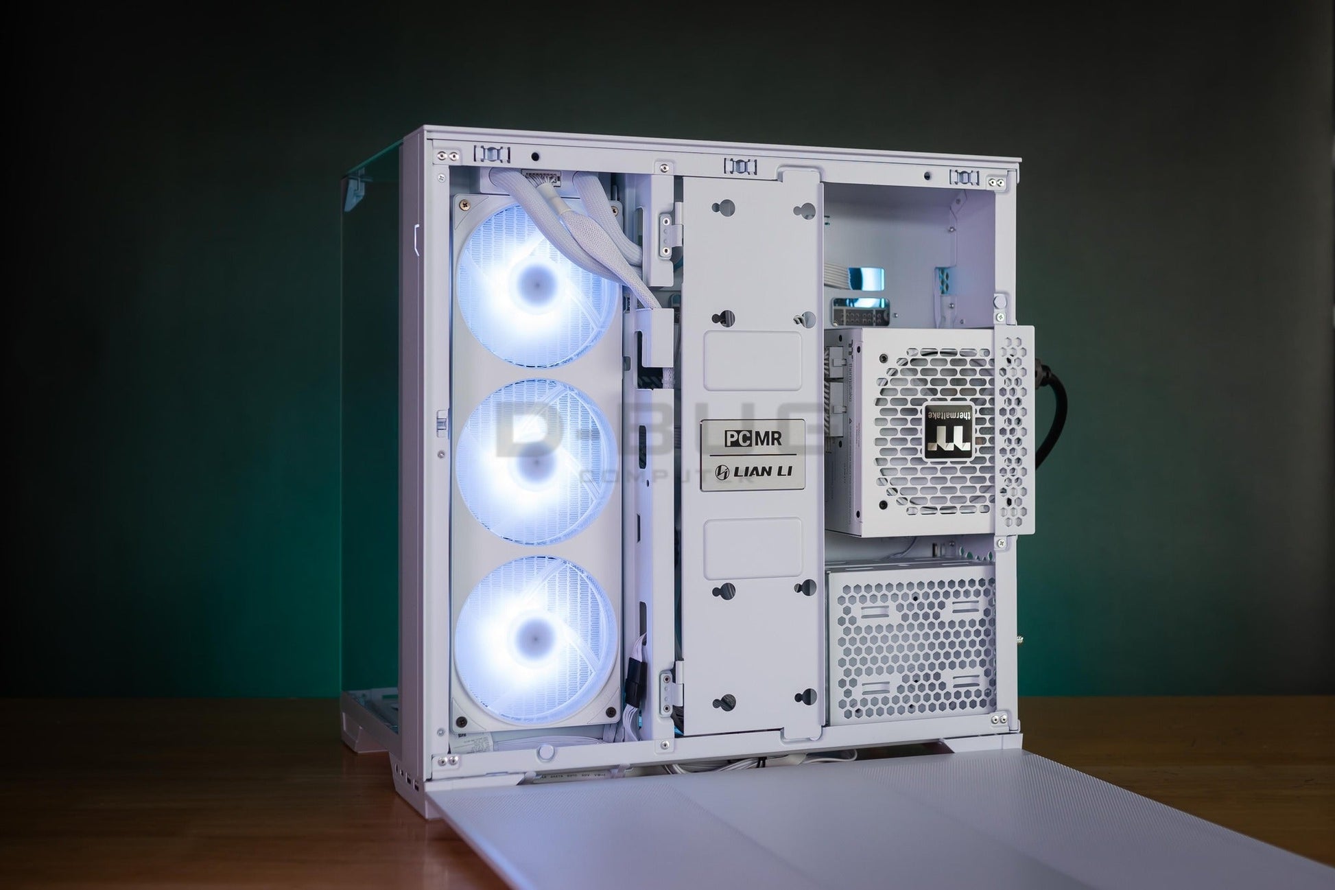 Mozilla LV230 (คอมประกอบ) CPU AMD RYZEN 7 9800X3D  /  RTX 5070 TI EX GAMER 1-CLICK OC WHITE   | DBUG681022 D-BUG COMPUTER