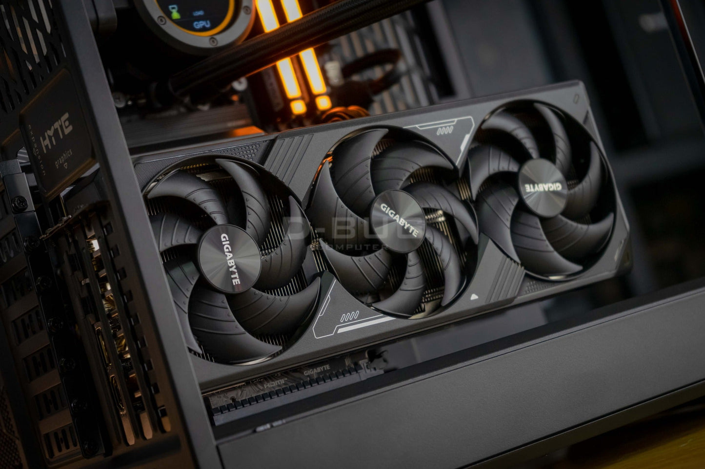 Mozilla LV180 (คอมประกอบ) CPU  Intel Ultra 7-265 / RTX™ 5070 Ti WINDFORCE OC SFF 16GB | DBUG680709 D-BUG COMPUTER