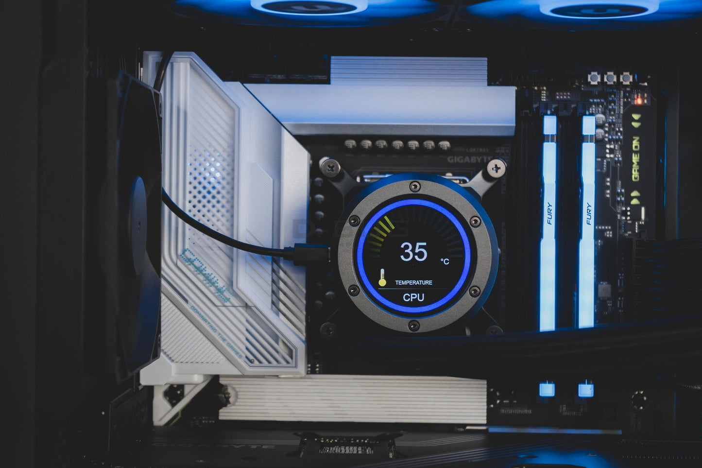 Mozilla LV185 (คอมประกอบ) CPU  Intel Ultra7 265K /  RTX5070 TI WFOC SFF 16GB | DBUG680726 D-BUG COMPUTER