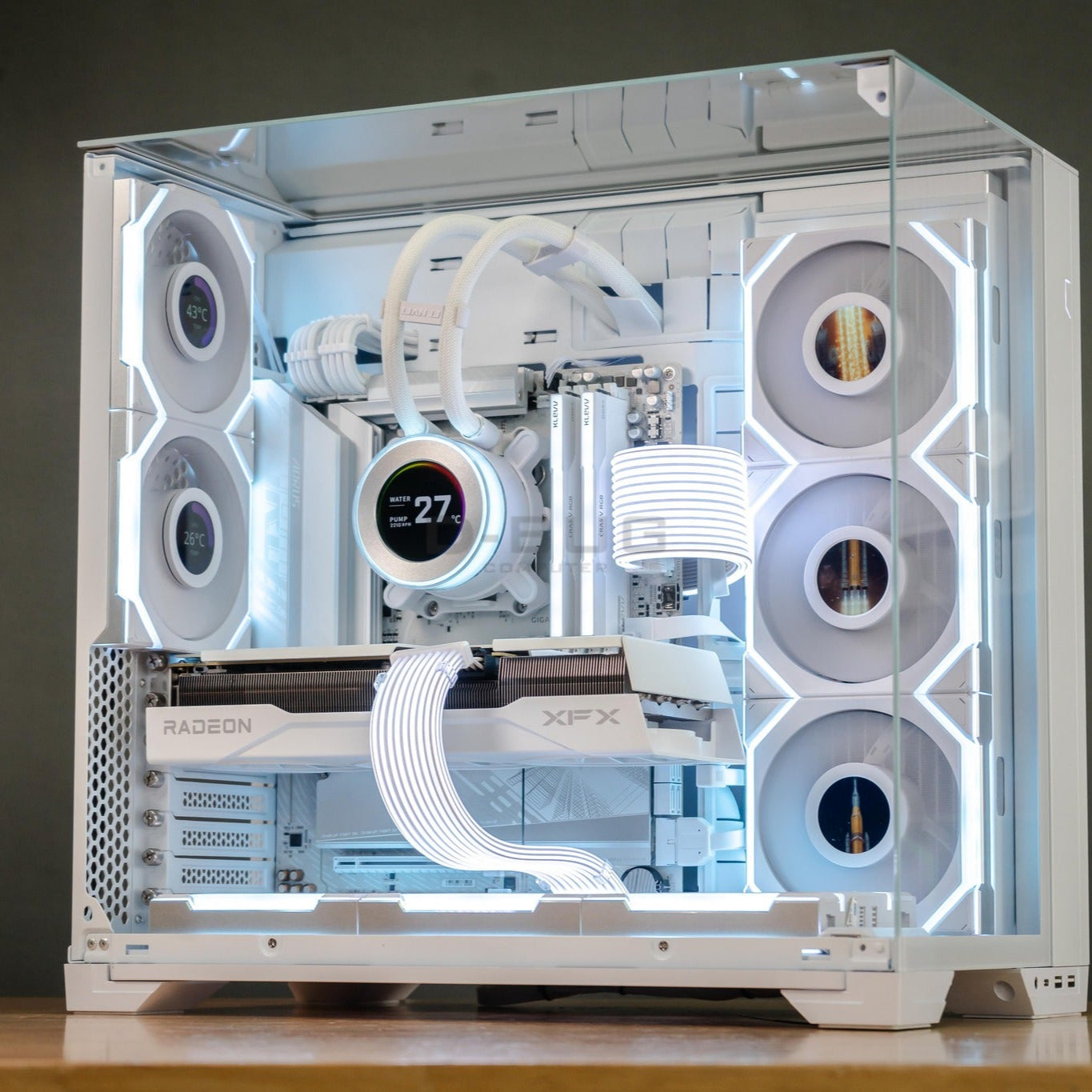 Mozilla LV200  (คอมประกอบ)  CPU AMD RYZEN /  RTX5090 ASTRAL OC 32GB  | DBUG680816 D-BUG COMPUTER