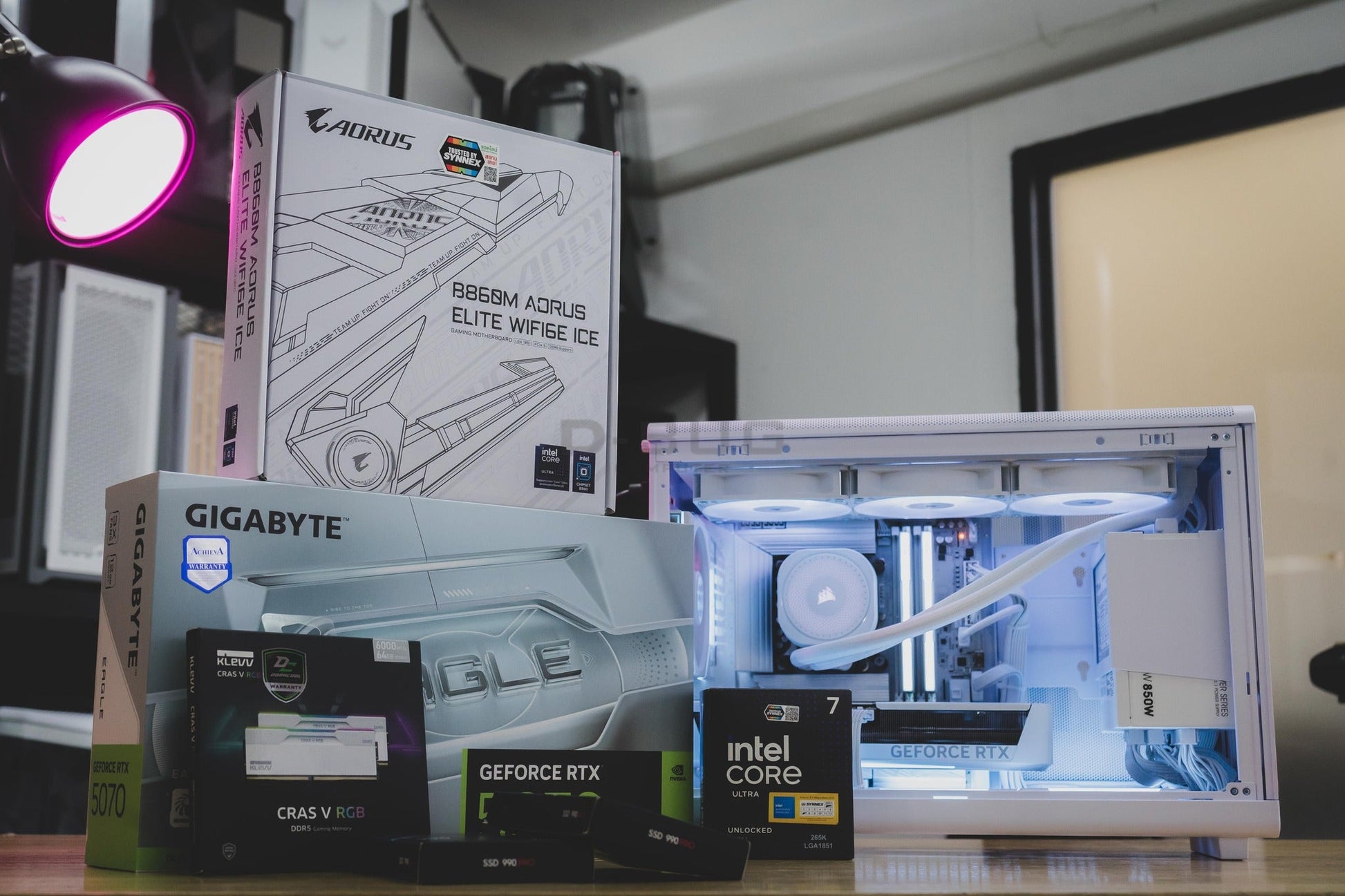 Mozilla LV185 (คอมประกอบ) CPU  Intel Ultra7 265K /  RTX 5070 EAGLE OC ICE SFF 12GB | DBUG680729 D-BUG COMPUTER