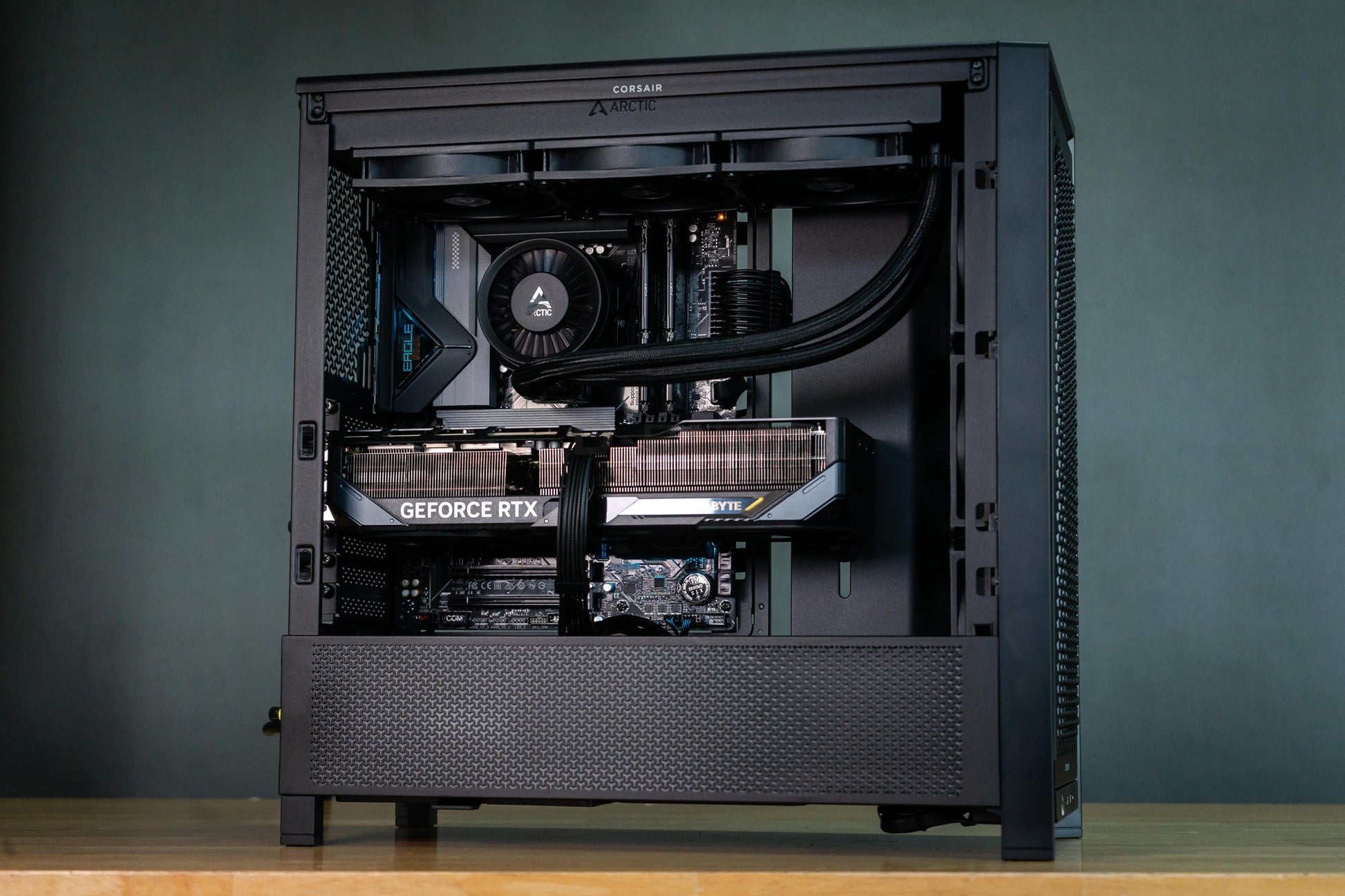 Mozilla LV202 (คอมประกอบ) CPU INTEL CORE ULTRA 7 265K  /  RTX 5080 GAMING OC 16G | DBUG680818 D-BUG COMPUTER