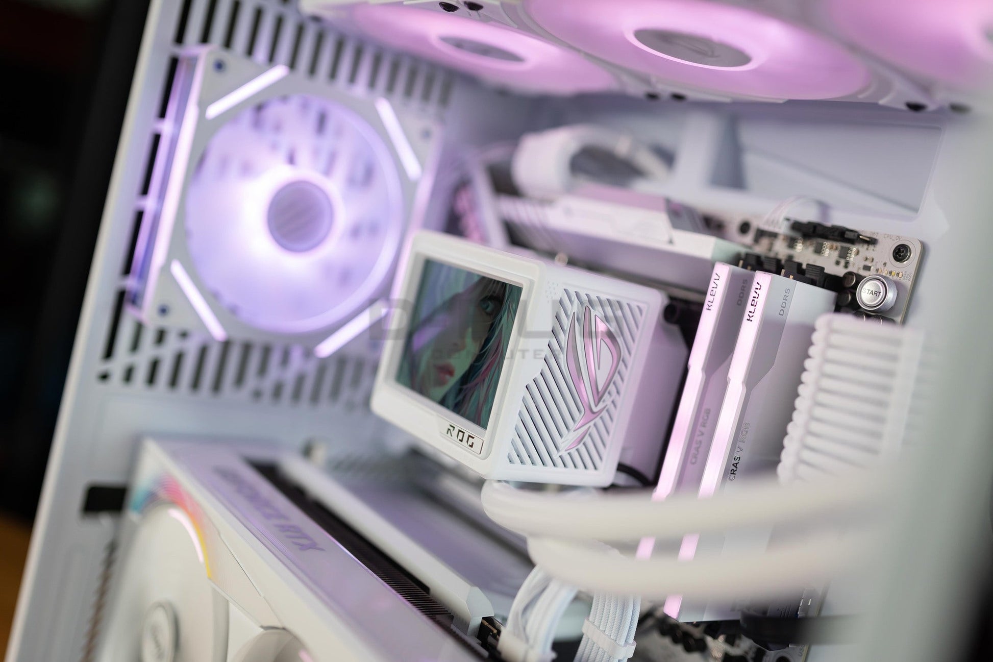Mozilla LV209 (คอมประกอบ) CPU intel CORE ULTRA 9 285K  / GEFORCE RTX 5090 MASTER ICE 32G  (WHITE) | DBUG680829 D-BUG COMPUTER