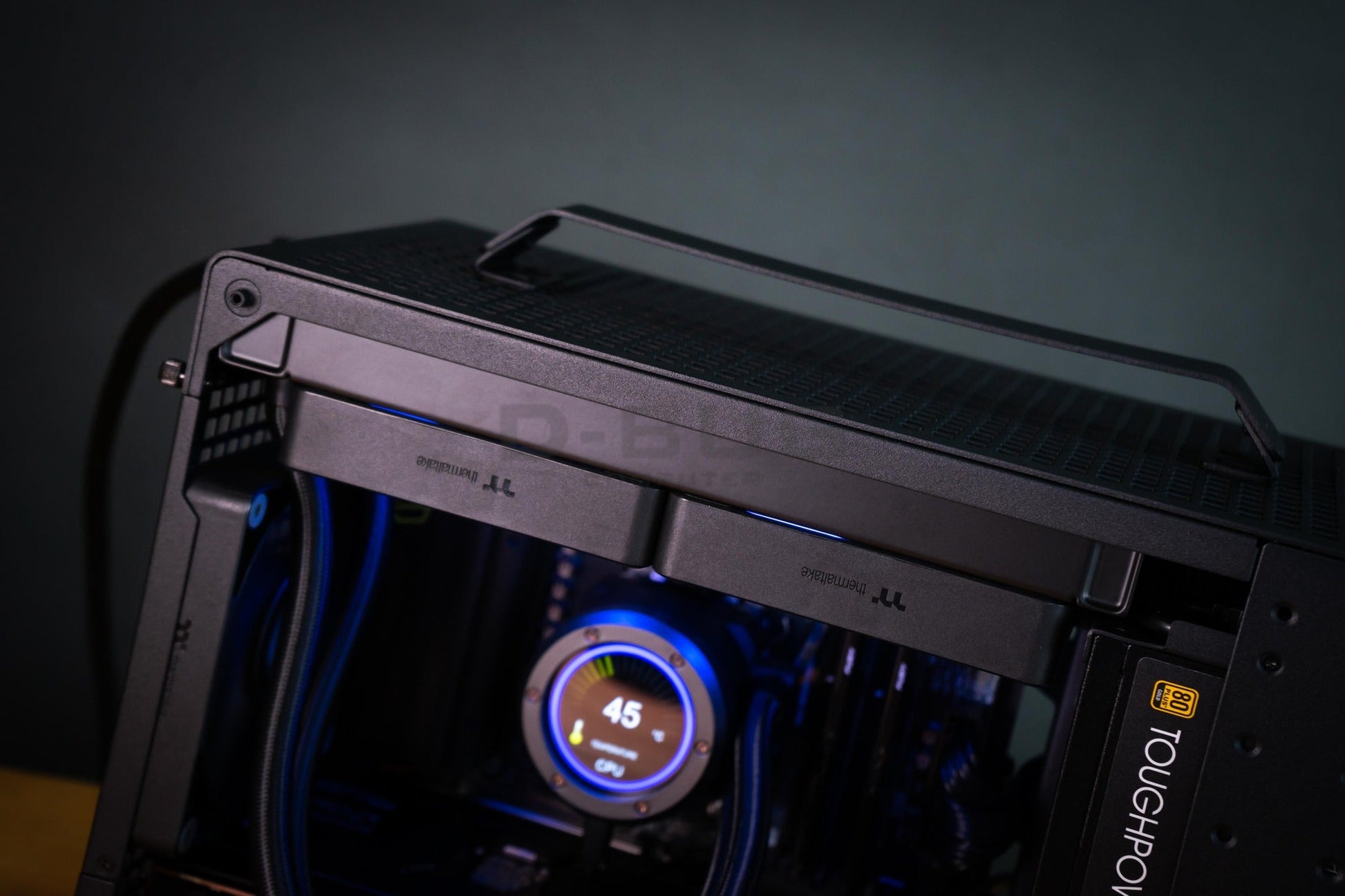 Mozilla LV210 (คอมประกอบ) CPU AMD RYZEN7-9800x3d    / RX 9070 XT 16GB GDDR6    | DBUG680901 D-BUG COMPUTER