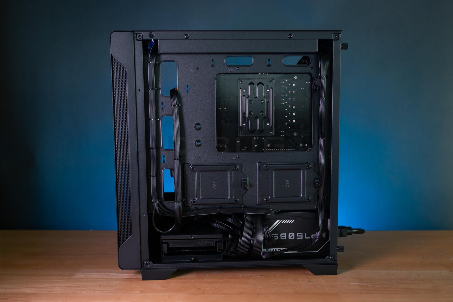 Mozilla LV217 (คอมประกอบ) AMD Ryzen 7 9800X3D  /  RTX5070 12GB WF OC  | DBUG680923 D-BUG COMPUTER