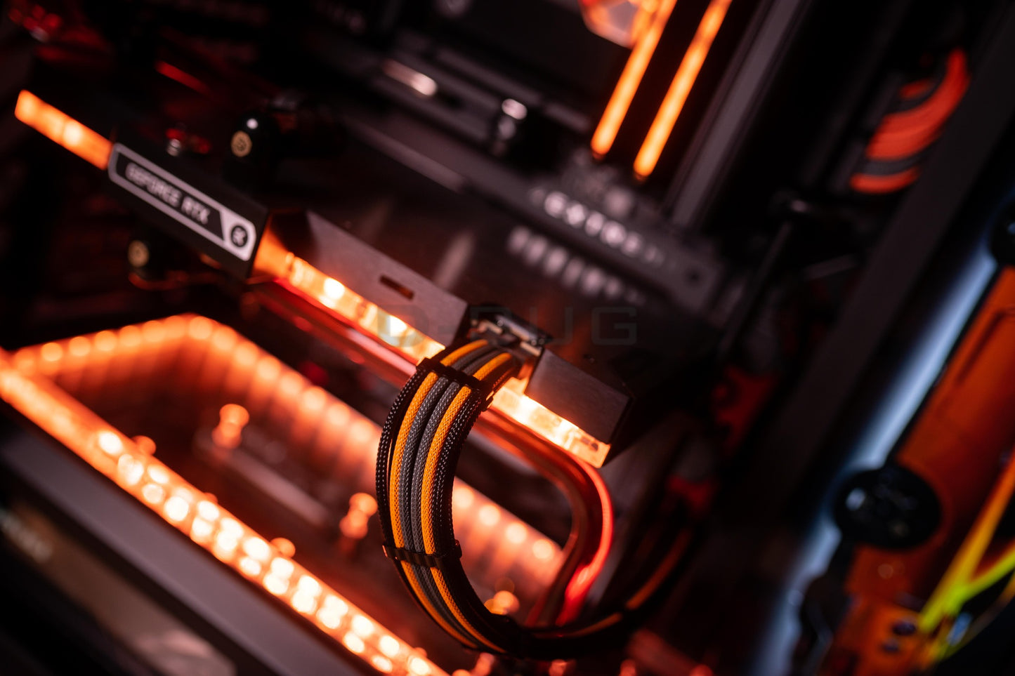 VIBRA LV21 (คอมระบบน้ำเปิด) INTEL Core Ultra 9-285K /RTX5090 ASTRAL OC 32GB  | DBUG681114