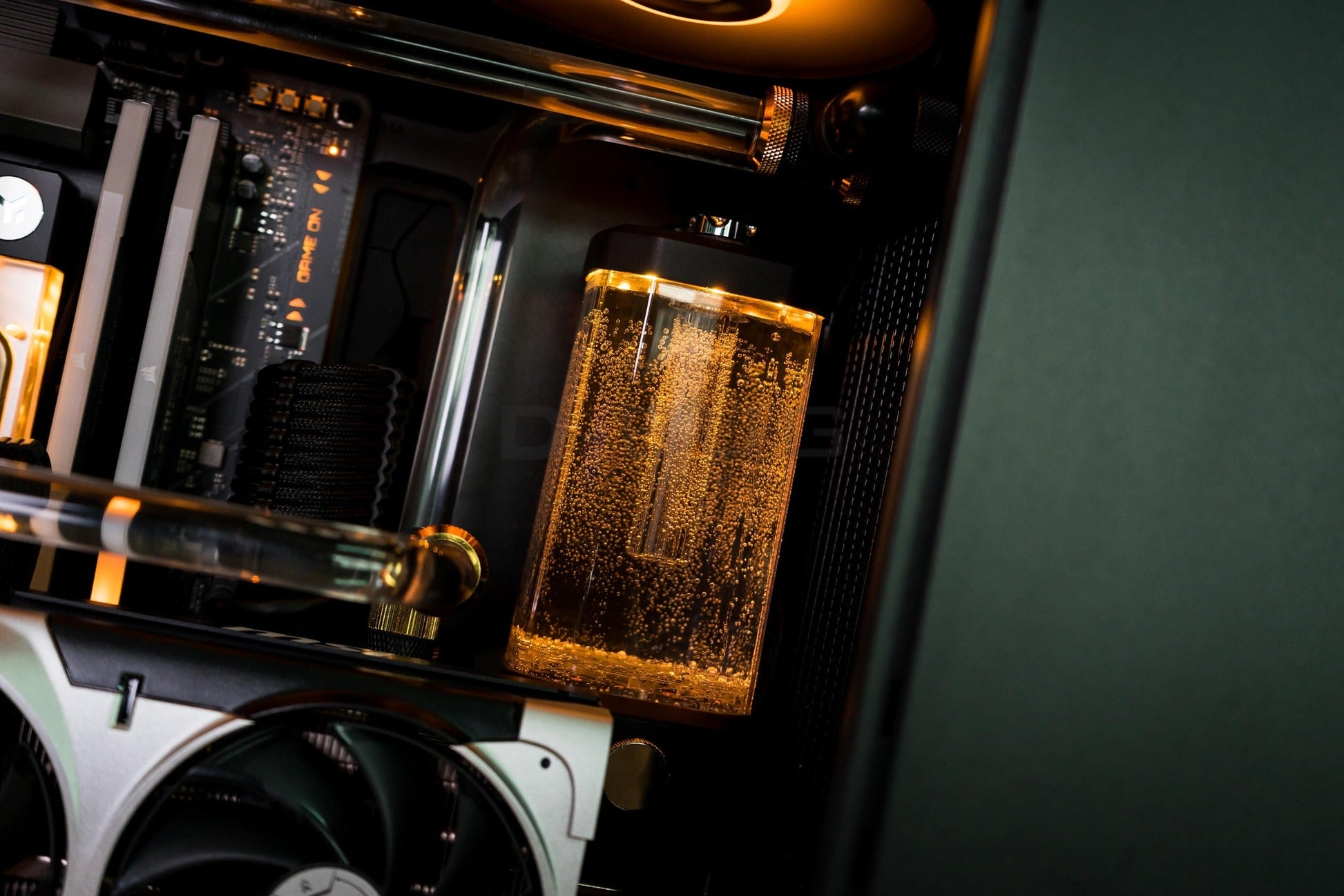 VIBRA LV21 (คอมระบบน้ำเปิด) INTEL Core ULTRA 9 285K  / RTX 5080 OC 16GB GDDR7 | DBUG690103 D-BUG COMPUTER