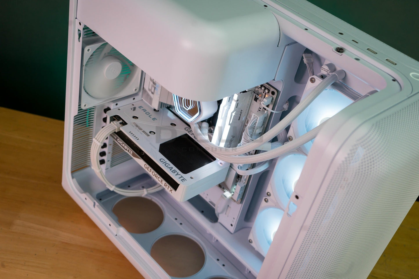 Mozilla LV236 (คอมประกอบ) CPU INTEL CORE ULTRA5-225F  /  RTX 5060TI 8GB WHITE | DBUG6901031 D-BUG COMPUTER